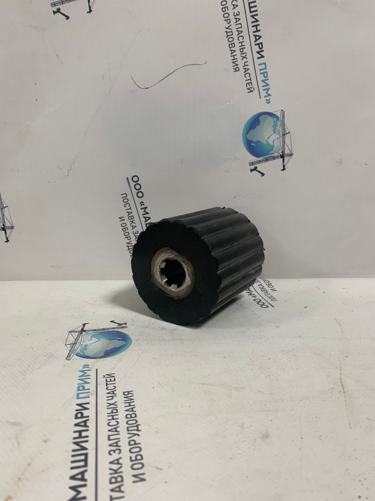 D-19100900 Удерживающий ролик